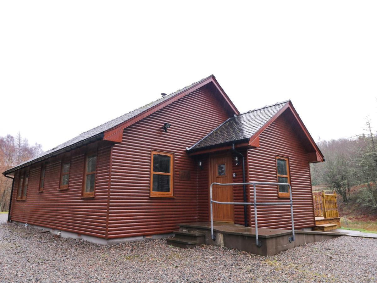 Fersit Log Cottage Roybridge Esterno foto