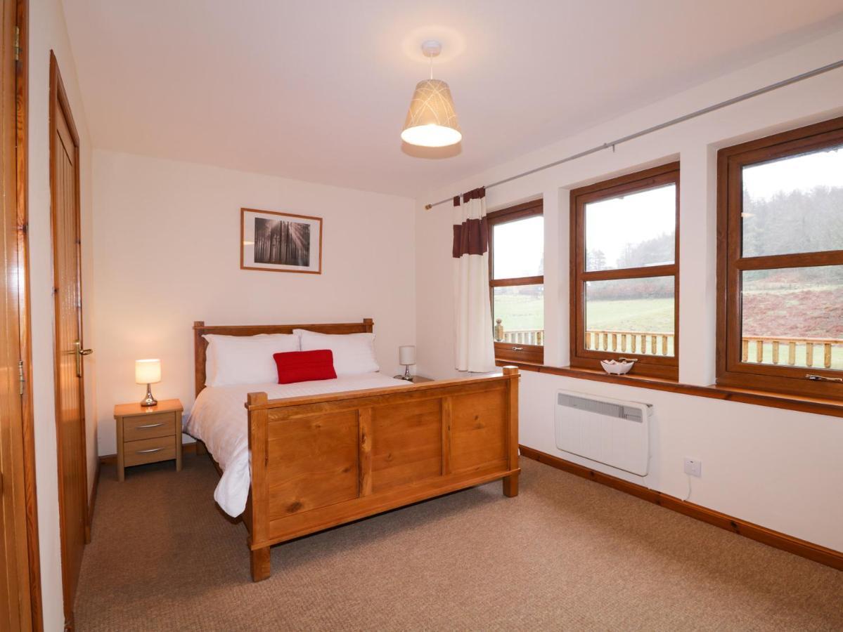 Fersit Log Cottage Roybridge Esterno foto